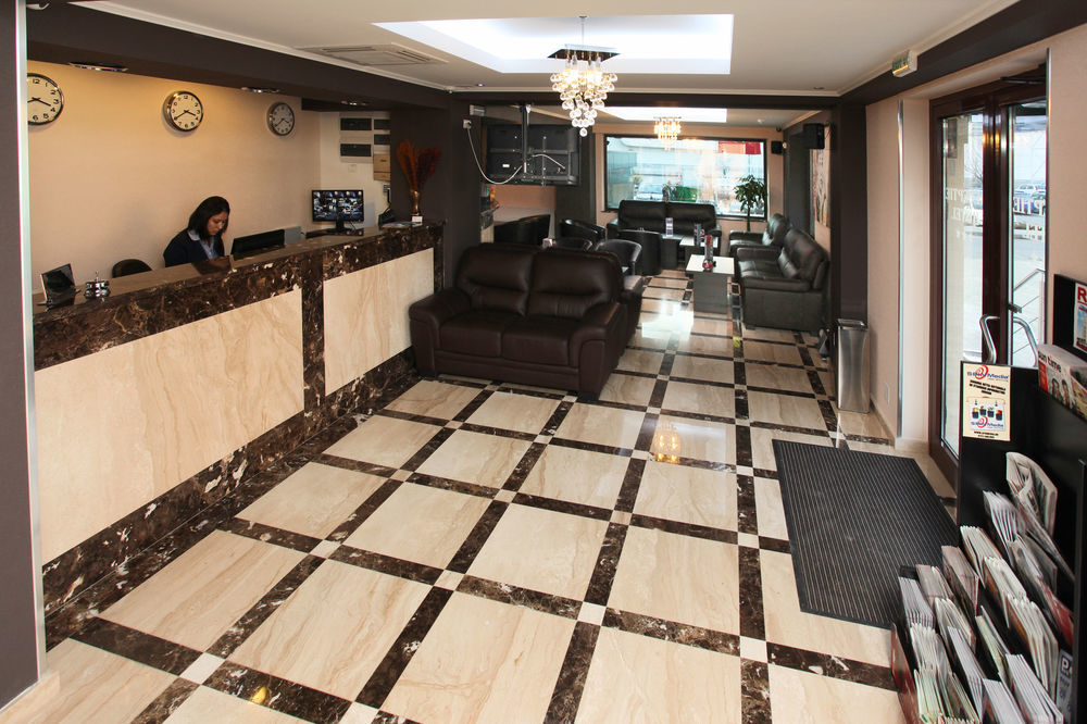 West Plaza Hotel Bucareste Exterior foto