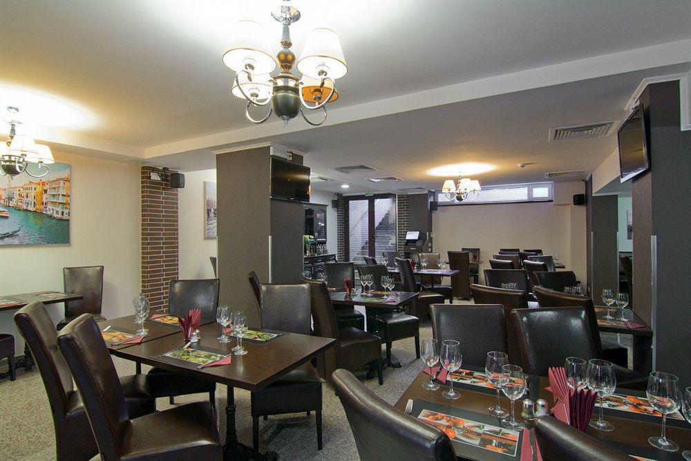 West Plaza Hotel Bucareste Exterior foto